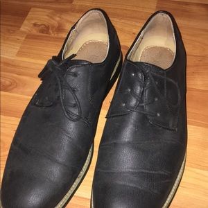 Men’s Dress Shoes! Size 9